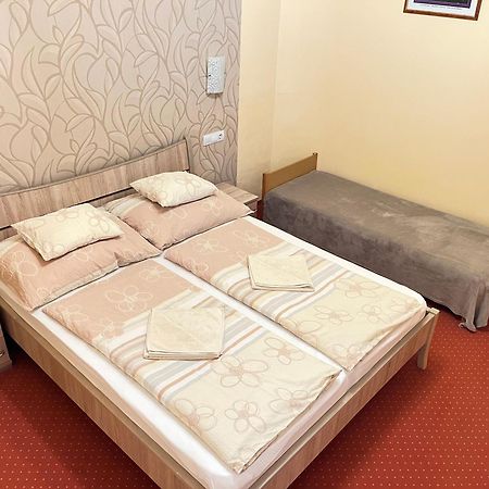 Gesztenye Apartman Makó Zewnętrze zdjęcie