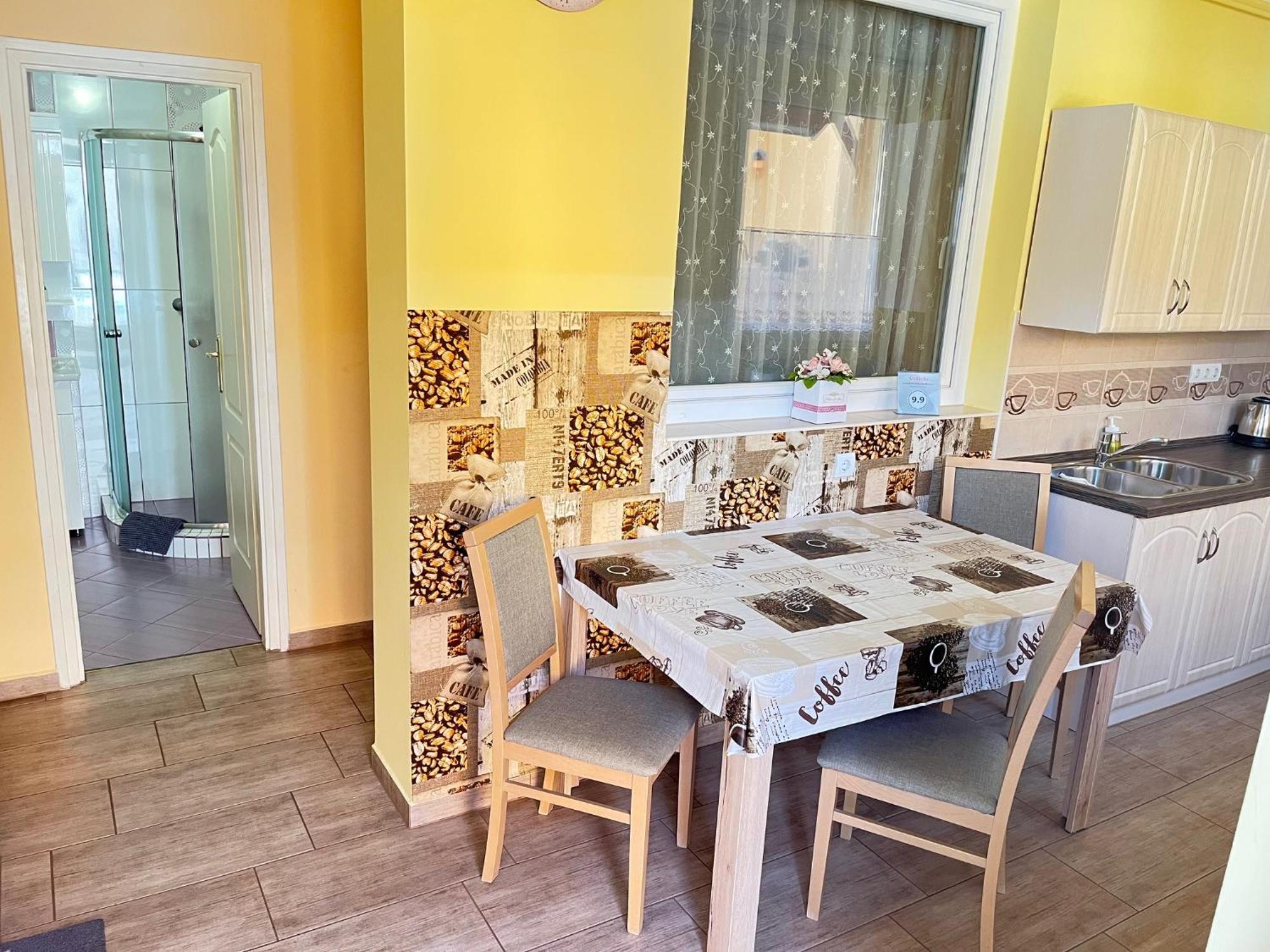 Gesztenye Apartman Makó Zewnętrze zdjęcie