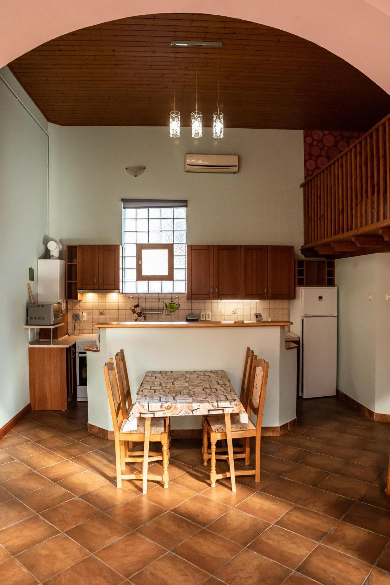 Gesztenye Apartman Makó Zewnętrze zdjęcie
